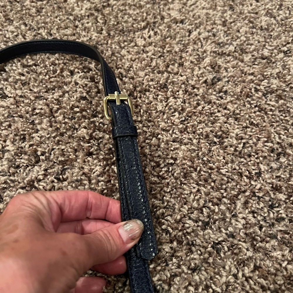 Anne Klein Navy Blue Crossbody with adjustable strap, gold tone hardware, NWOT - Picture 5 of 13
